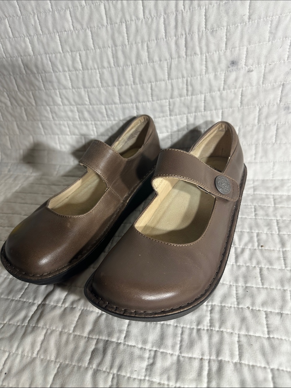 Alegria Paloma Women’s Mary Jane Comfort Shoes — Brown